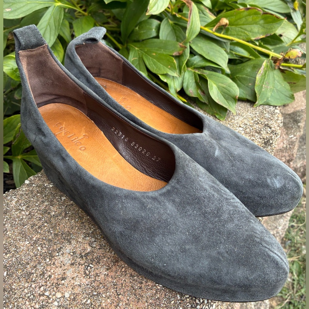 Coclico Made in Spain Grey Suede Wedge Platform Heels Size 37 US 7